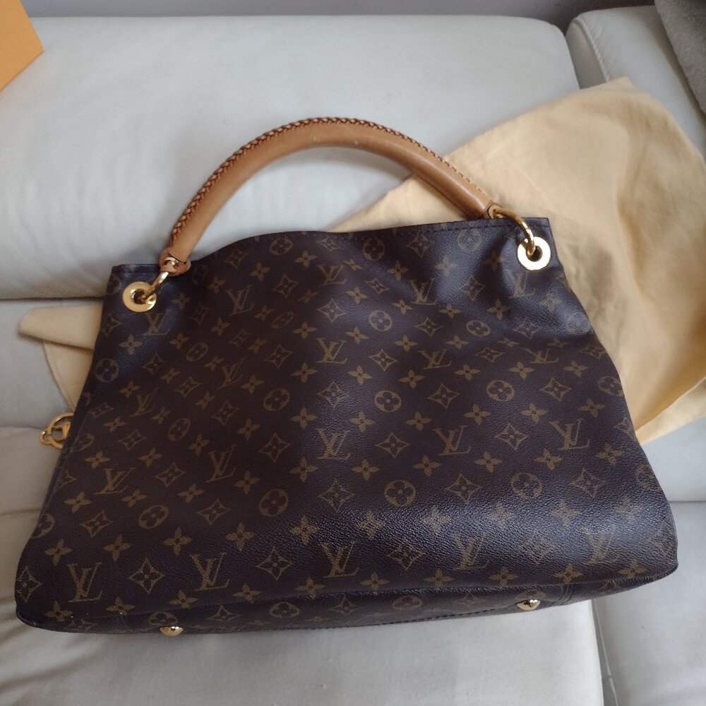 💯% AUTHENTIC Beautiful Louis Vuitton Artsy MM - Picture 10 of 16